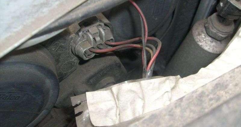 Opis techniczny Nissan Almera II