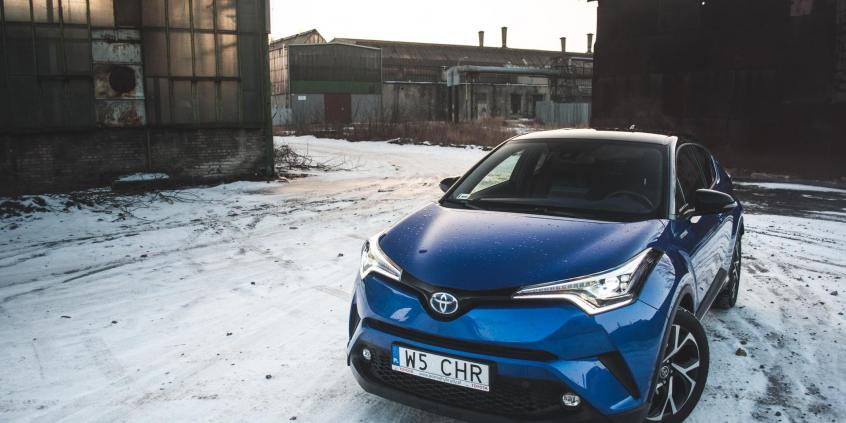 Toyota C-HR w podróży