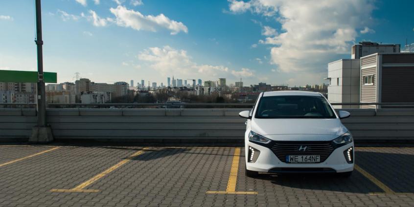 Hyundai Ioniq Hybrid – dokąd zmierzasz, technologio?