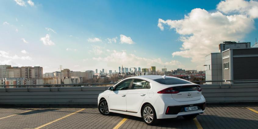 Hyundai Ioniq Hybrid – dokąd zmierzasz, technologio?