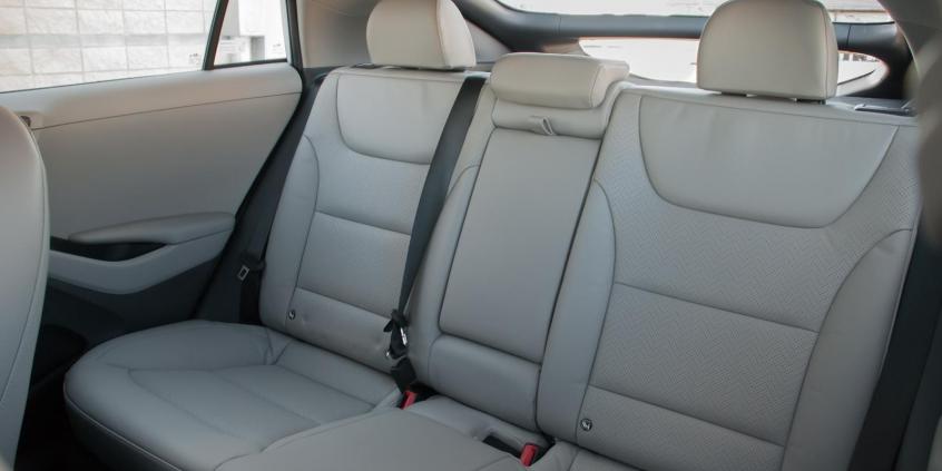 Hyundai Ioniq Hybrid – dokąd zmierzasz, technologio?