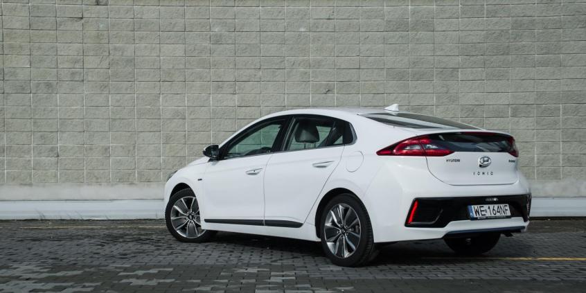 Hyundai Ioniq Hybrid – dokąd zmierzasz, technologio?