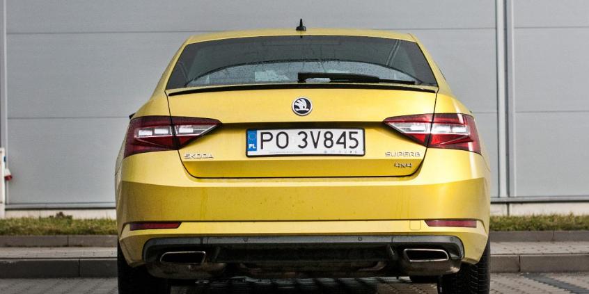 Skoda Superb 2.0 TSI - smok na zewnątrz i pod maską