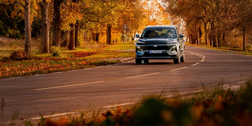Geely Starray EM-i redefiniuje pojęcie komfortu i bezpieczeństwa. Jak technologia, wspierająca kierowcę sprawuje się w praktyce?