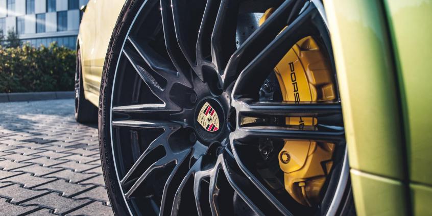 Porsche Cayenne GTS - praktyczny sportowiec