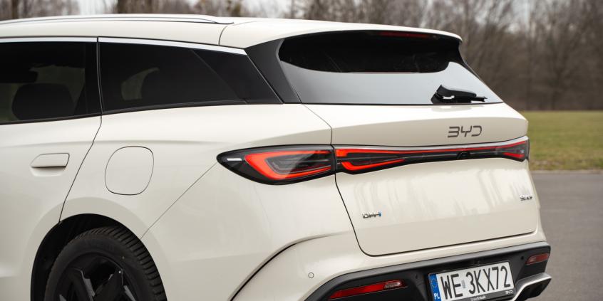 BYD Seal 6 DM-i Touring Comfort to całkiem niezły chiński Passat, ale bywa też męczący