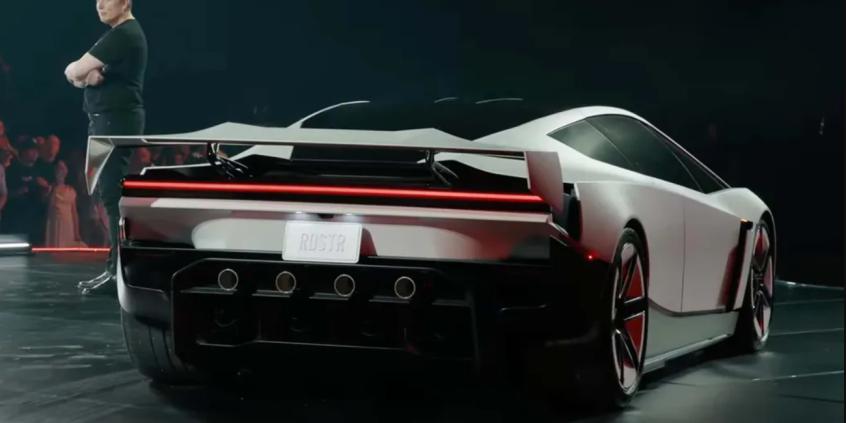 Nowa Tesla Roadster brzmi jak statek kosmiczny. Jest problem z homologacją