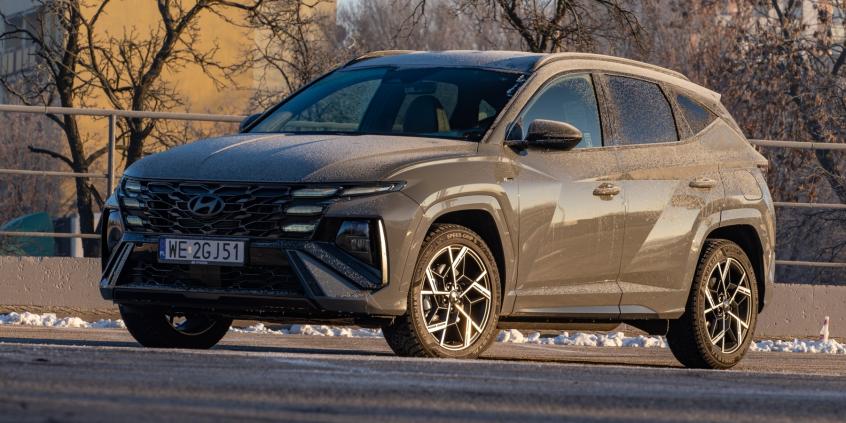 Kia Sportage 1.6 T-GDI vs Hyundai Tucson 1.6 T-GDI HEV – benzyna vs hybryda. Porównanie spalania i komfortu