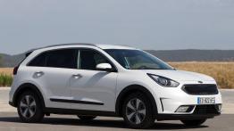 Hybrydowe hity 2017 roku: Toyota C-HR niekwestionowanym liderem