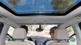 Opel Zafira ze zmienionym przodem i wnętrzem