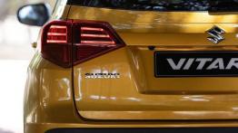 Suzuki Vitara z nowym silnikiem i bogatszym wyposażeniem