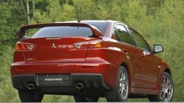 Następca Mitsubishi Lancera Evo będzie... crossoverem?