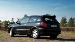 Nissan Almera - owoc romansu z Francuzem