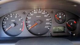 Nissan Almera - owoc romansu z Francuzem