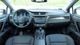 Toyota Avensis 2,0 Valvematic 2015 - lifting samurajskim mieczem