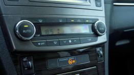 Toyota Avensis 2,0 Valvematic 2015 - lifting samurajskim mieczem