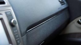 Toyota Avensis 2,0 Valvematic 2015 - lifting samurajskim mieczem