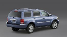 Chrysler Aspen - widok z tyłu
