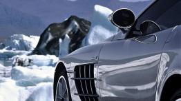 Mercedes SLR McLaren - lewy bok
