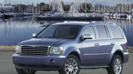 Chrysler Aspen - widok z przodu