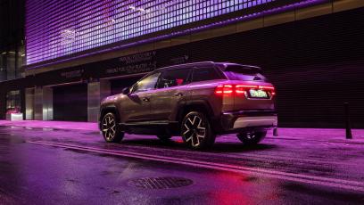 Amerykańska legenda w europejskim wydaniu. Nowy Jeep Compass wjeżdża do salonów z atrakcyjną ceną