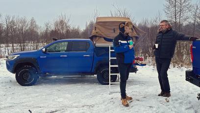 Toyota Hilux + namiot, czyli noc spędzona w terenie