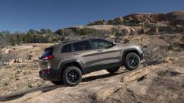 Jeep Cherokee na pierwszej reklamie video
