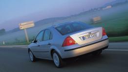 Ford Mondeo - widok z tyłu