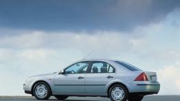 Ford Mondeo - lewy bok