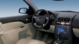 Ford Mondeo - kokpit