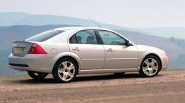Ford Mondeo - prawy bok
