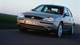 Ford Mondeo - widok z przodu
