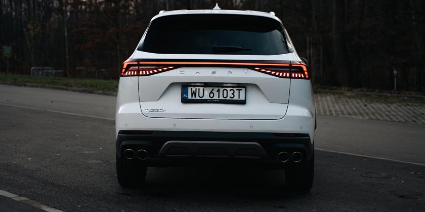 Porównanie: JAC JS8 Pro 1.5 T-GDI DCT vs Chery Tiggo 8 1.6 T-GDI DCT Prestige. Sprawdzam 7-osobowe chińskie SUV-y