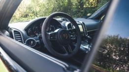 Porsche Cayenne GTS - praktyczny sportowiec