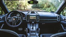 Porsche Cayenne GTS - praktyczny sportowiec