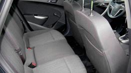 Opel Astra J - teraz trzeba błyszczeć