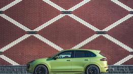 Porsche Cayenne GTS - praktyczny sportowiec