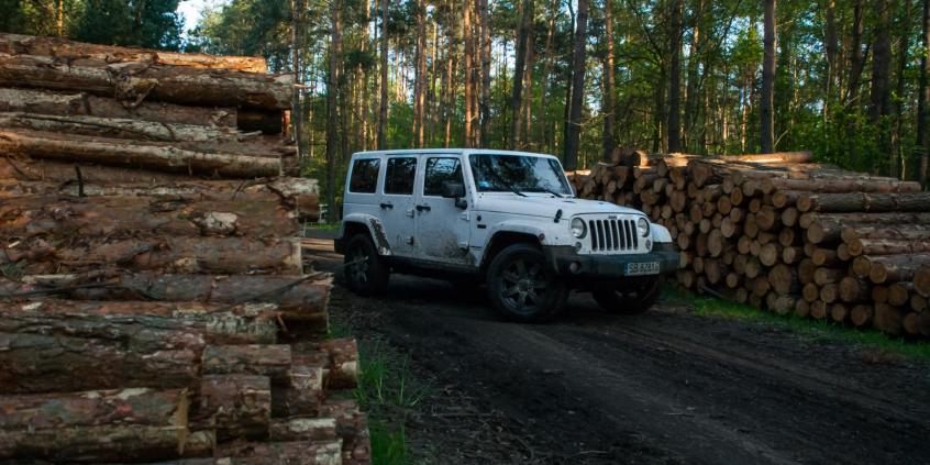 Jeep Wrangler – przyjaciel drwal