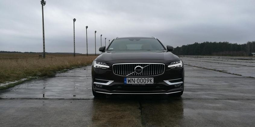 Volvo V90 D5 Inscription – atak z Północy