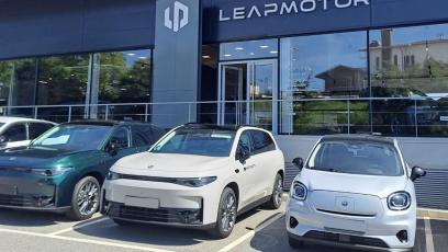 Koniec emisyjnego paktu. Toyota i Stellantis odcinają Teslę od łatwych pieniędzy