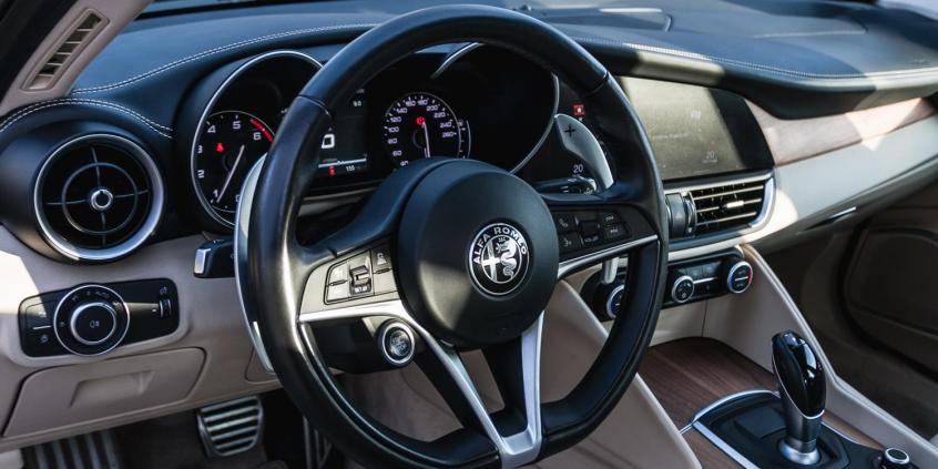 Alfa Romeo Giulia Veloce kontra BMW 430i GranCoupe xDrive – trudny wybór