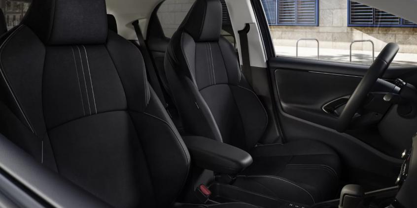 Toyota odświeża Yarisa. Hybryda dostała więcej mocy i nowoczesny kokpit