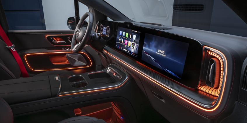 Mercedes VLE 2026 to szczyt luksusu w skórze vana. Ma kino 8K, technologię 800V i zwrotność auta miejskiego