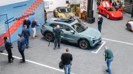 Elektryczne Porsche Cayenne już w Polsce. Jest mocniejsze i... tańsze od wersji spalinowej