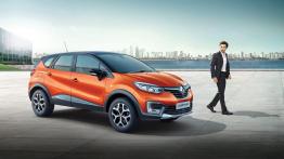 Zamawiasz auto kompaktowe w wypożyczalni, a na parkingu czeka... Renault Captur 0.9 TCe Intens. I co dalej?