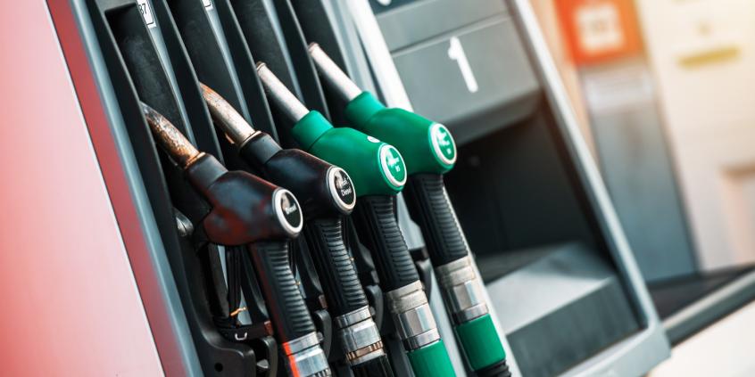 Ceny paliw od wtorku 13 października. Benzyna mocno w górę, diesel tanieje