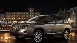 Jeep Compass 2014 - wersja europejska - lewy bok