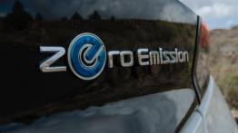 Auta elektryczne i hybrydowe muszą być głośniejsze