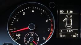 Volkswagen Passat TSI EcoFuel - obrotomierz