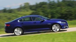 Jaguar XF Facelifting 2.2 Diesel - prawy bok